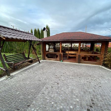 Садиба Вежа Verkhovyna Exterior photo