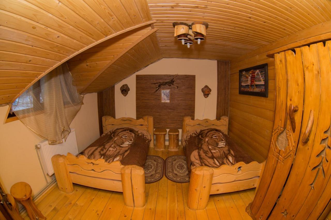 Садиба Вежа Verkhovyna Exterior photo