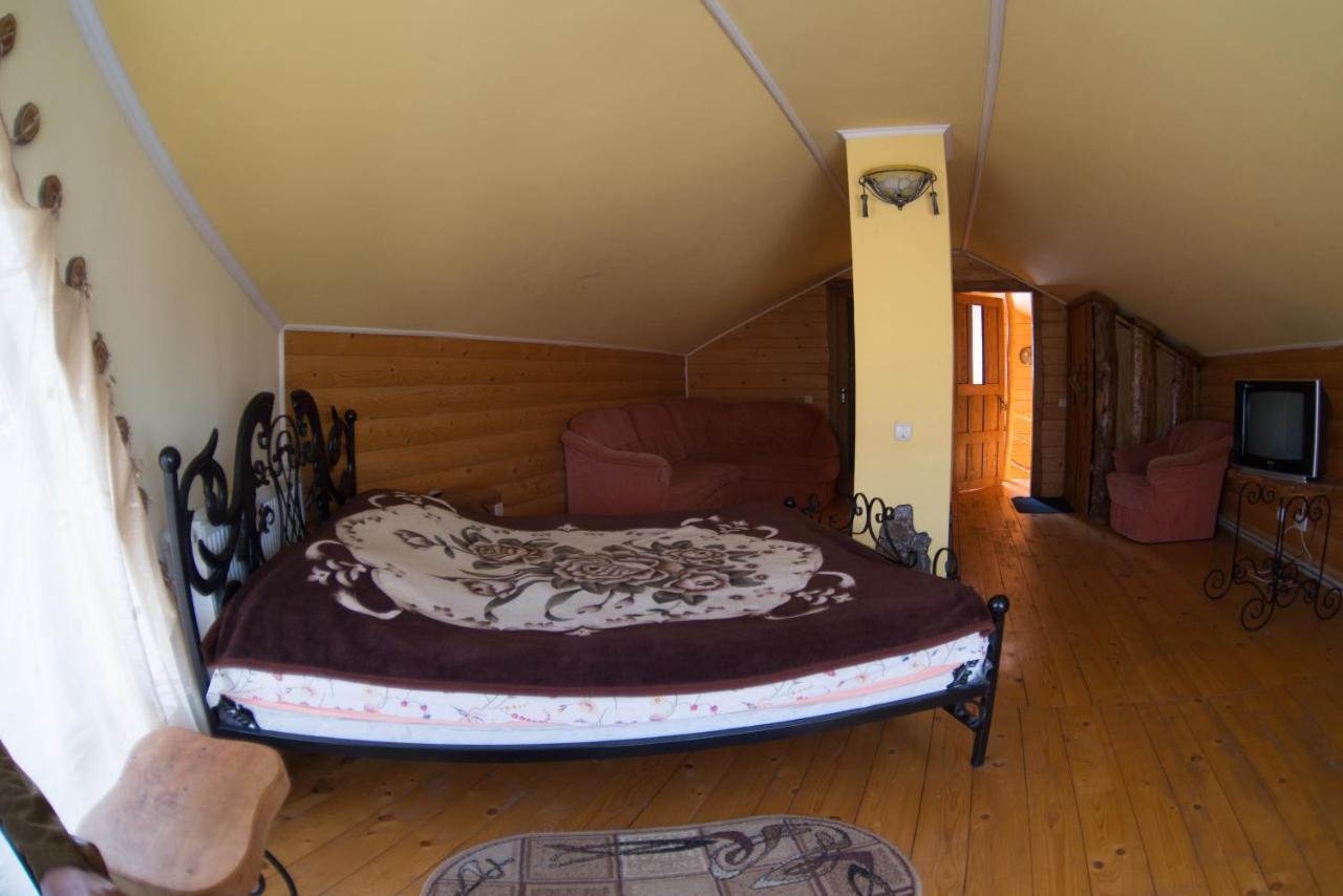 Садиба Вежа Verkhovyna Exterior photo
